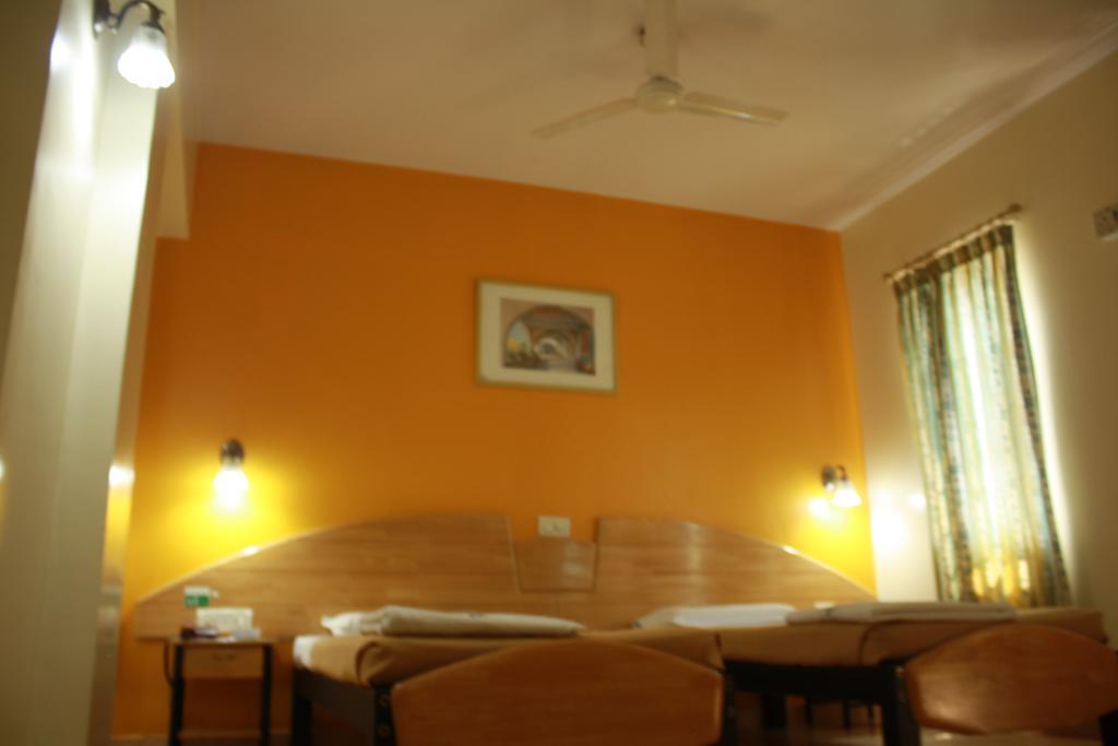 Tom'S Hotel Bangalore Exterior foto